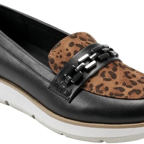 Bandolino CASHE3 Loafer - Picture 8 of 11